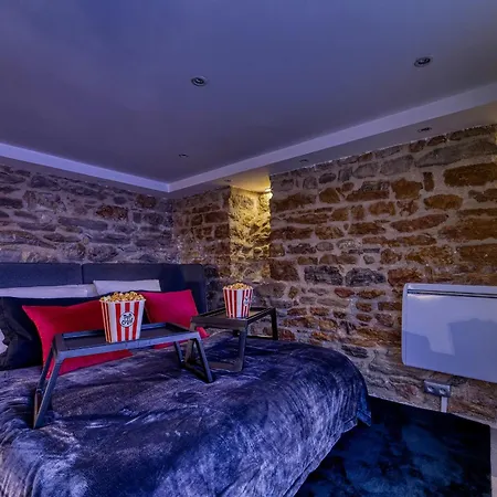 Movie Immersion Unique Et Atmosphere Cosy Assuree - Wifi Inclus Appartement